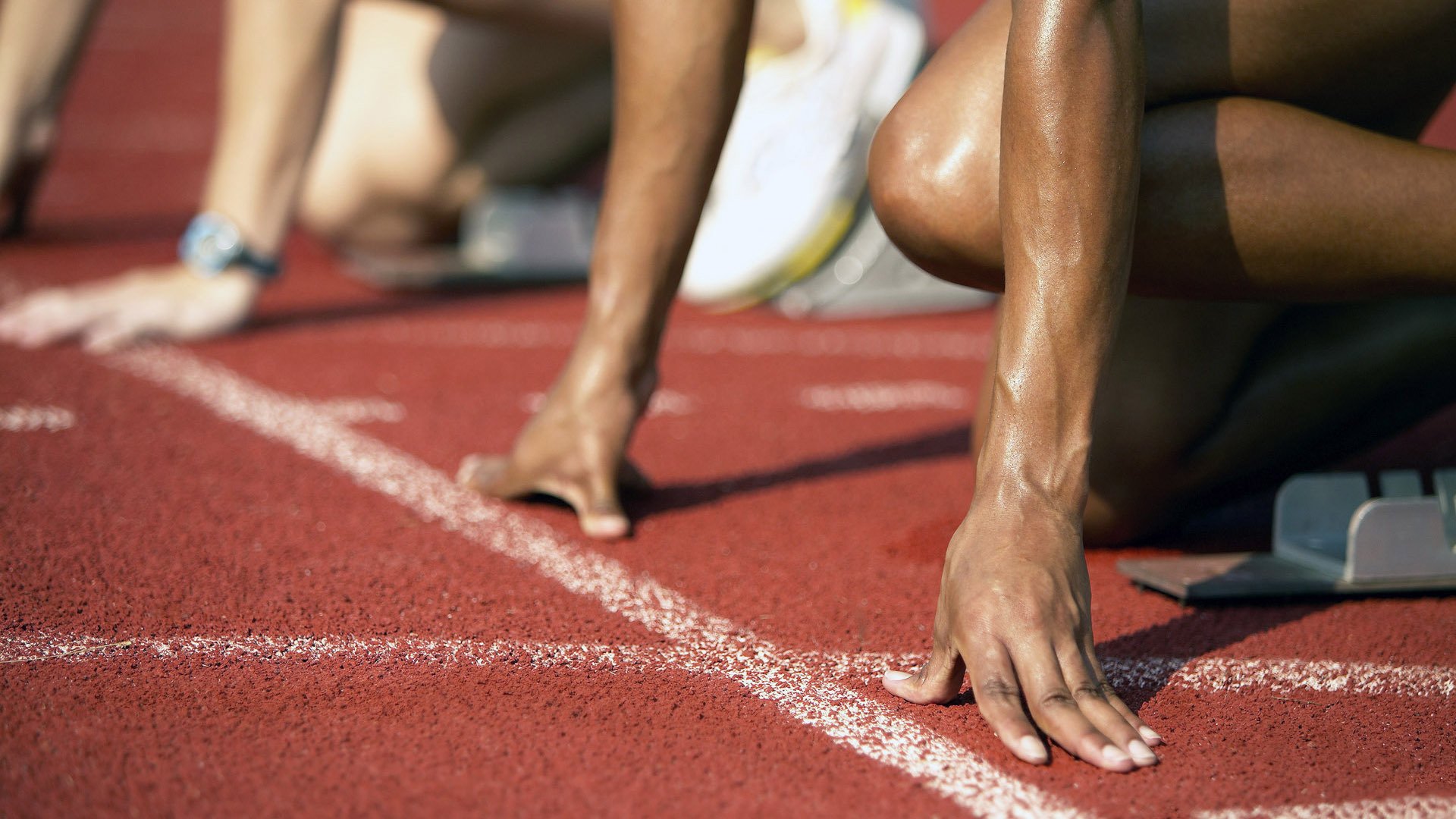 AYX体育-季后赛中的“奇迹逆转”：库里在第四节投中六个三分逆袭成功！